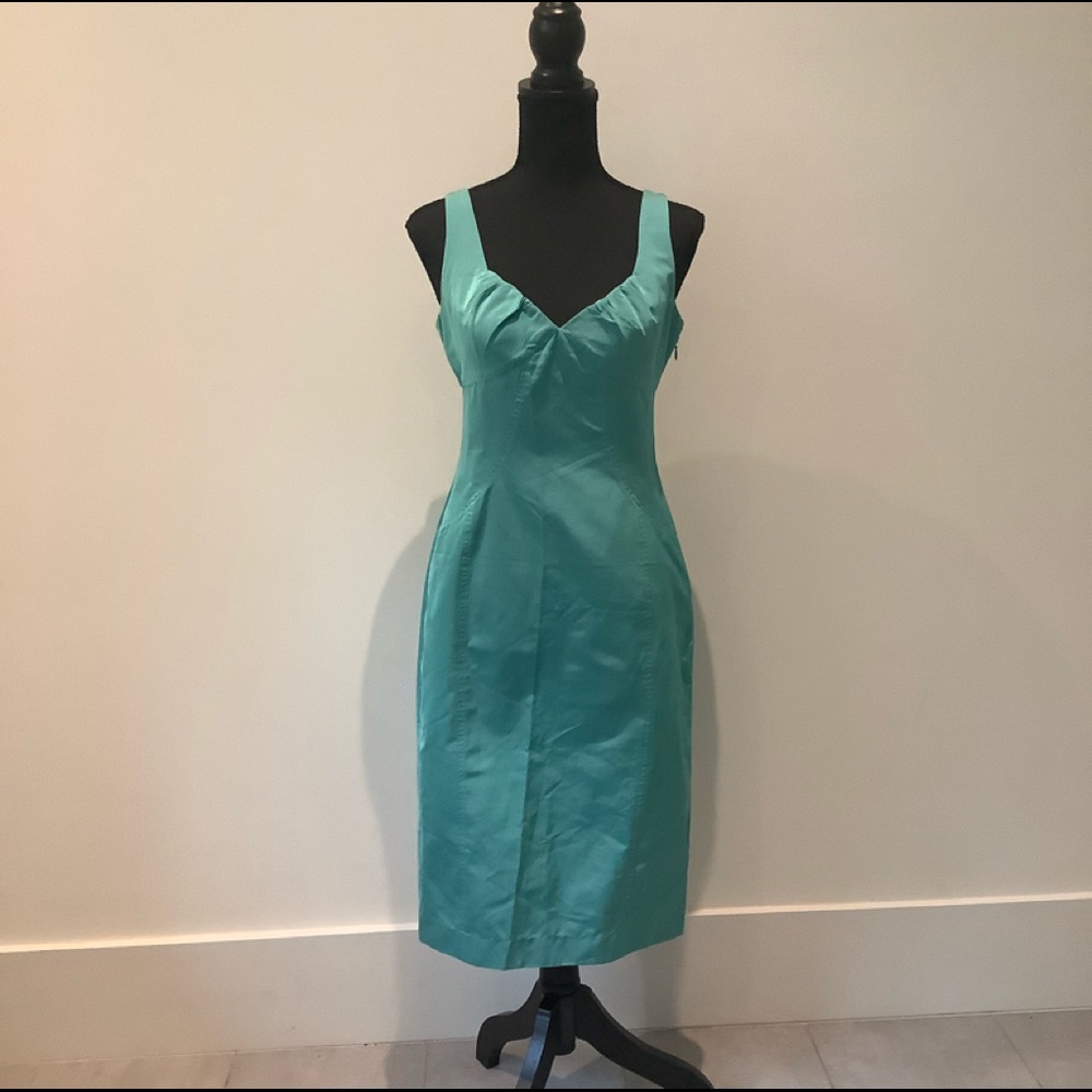 MaxMara mini dress it’s in perfect condition.